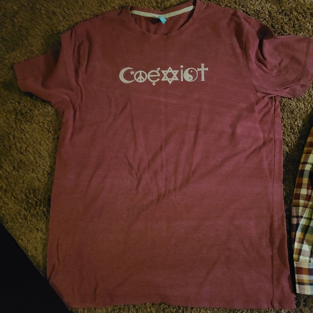 Mens xl tshirt
